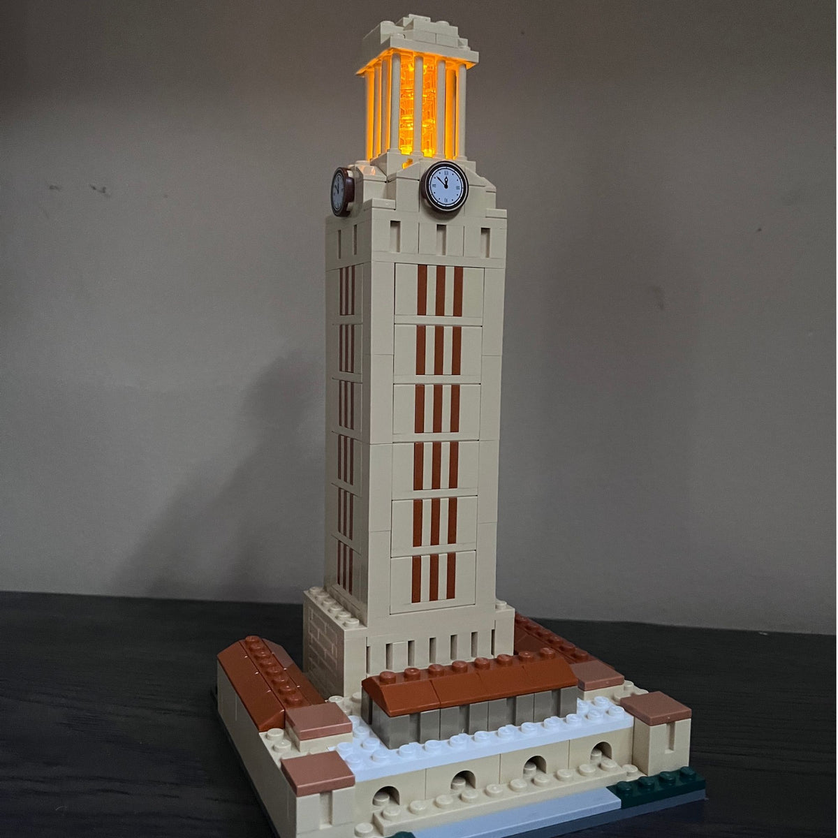 University of Texas UT Tower Mini Replica Model Building Set- with LED Light Brick