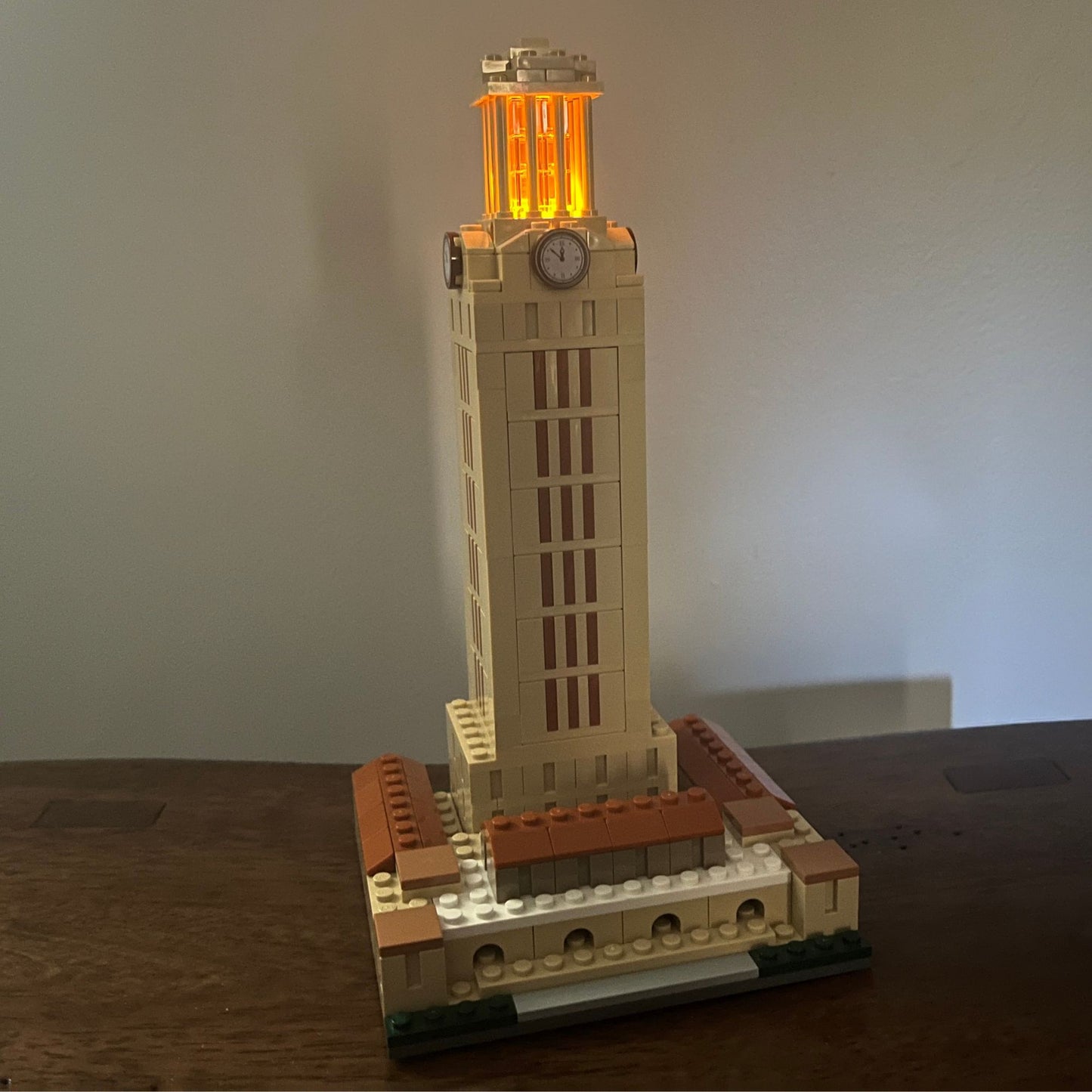 University of Texas UT Tower Mini Replica Model Building Set- with LED Light Brick